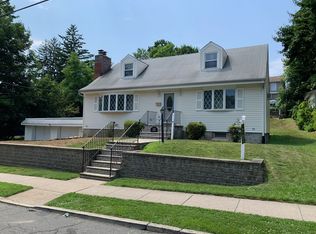 17 N Perkins Ave, Elmsford, NY 10523
