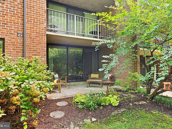 2nd image of 1414 Northgate Sq Unit 14/1B