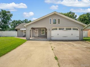 2154 Hamilton Dr, Granite City, IL