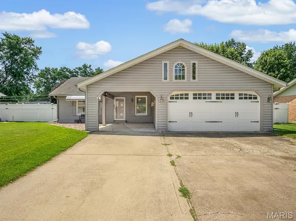 2154 Hamilton Dr, Granite City, IL 62040