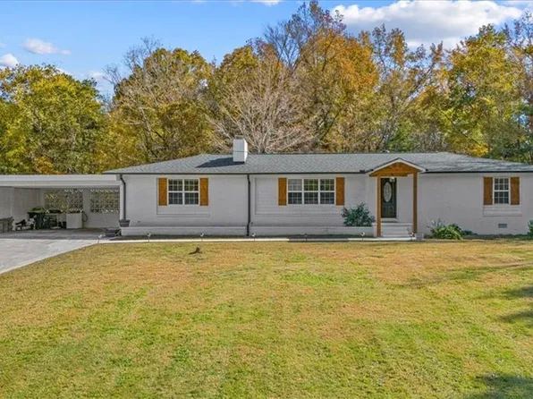 691 Rich Hilton Rd, Thomasville, NC 27360