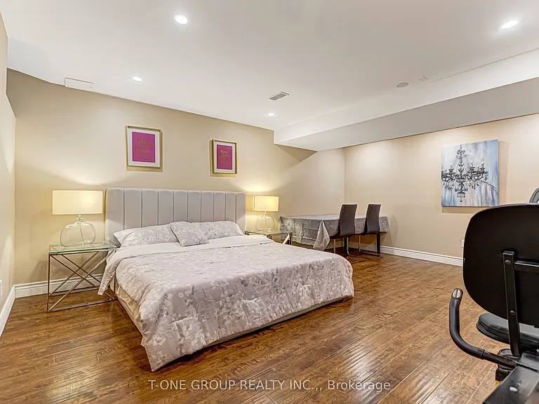 261 Angus Glen Blvd — Photo 21