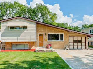 236 W Taylor Rd, Lombard, IL 60148