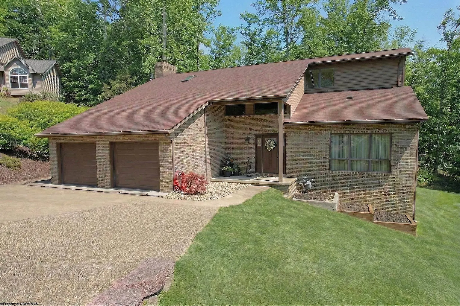 3726 Swallowtail Dr photo 1