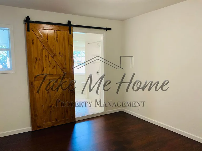 1941 S Sagamont Ave — Photo 12