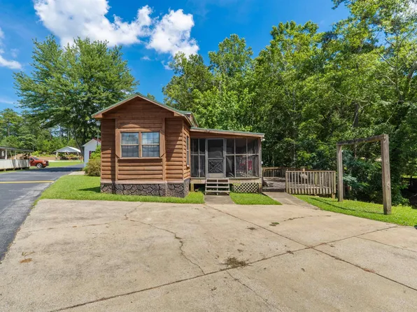 150 Bradley Dr, Wedowee, AL 36278