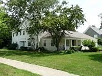 1375 N Summit St photo 1