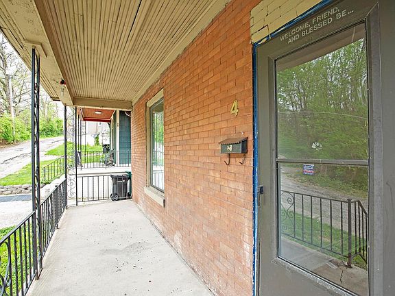 3rd image of 4 Glenview Pl