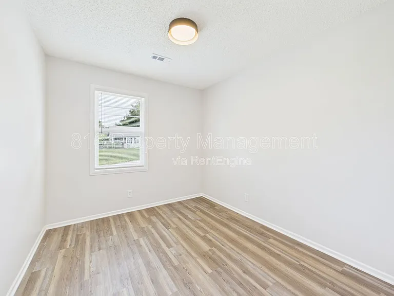 3104 Orville Ave #A — Photo 12