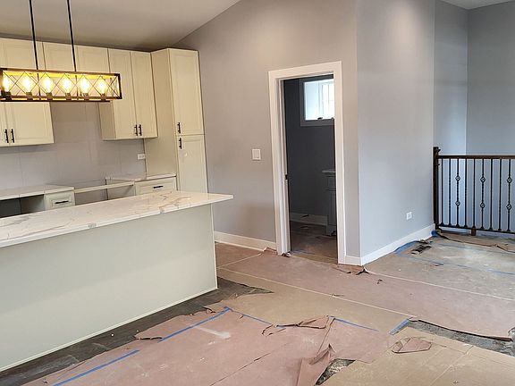 4th image of 831 S Western Ave #1R
