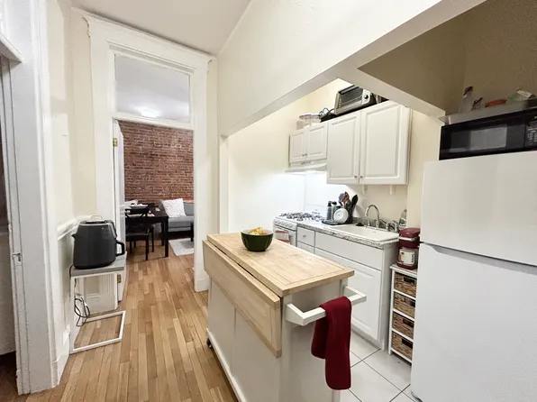 38-40 Hemenway St, Boston, MA