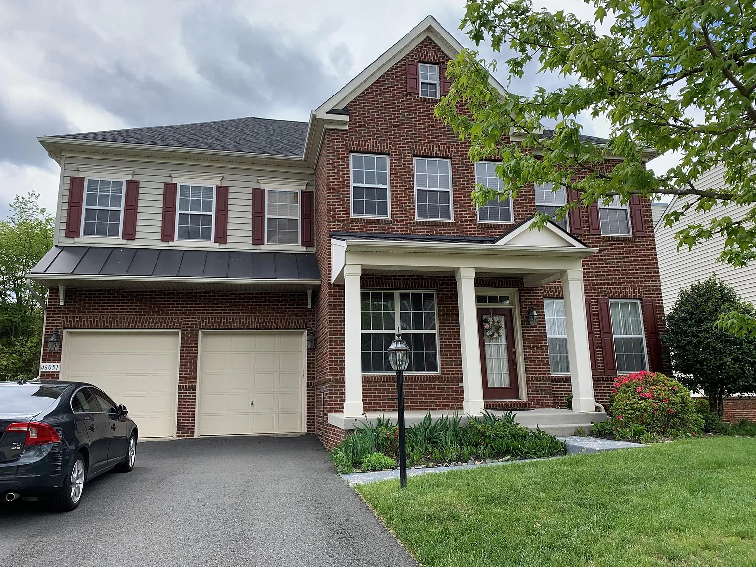 Earle Wallace Cir, Sterling — Photo 1