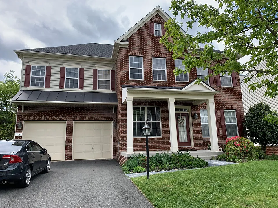 Earle Wallace Cir