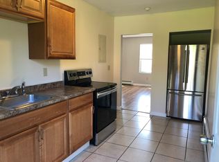 3 Mill St, Webster, MA 01570