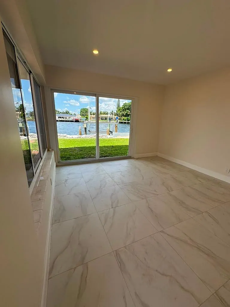 1 bed, 1.0 bath, 700 sqft, $3,100 — Photo 2