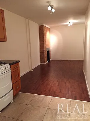 Rented by REAL New York | media 44