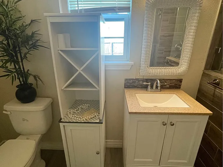 Louis Lynch Dr — Photo 6