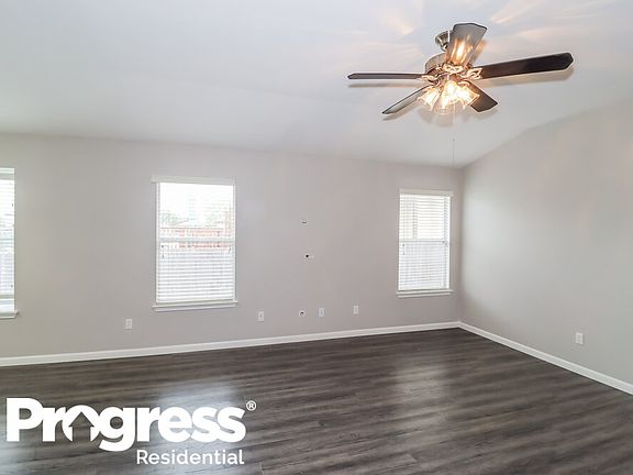 3rd image of 2632 Haselwood Ln