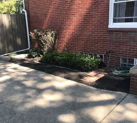 4th image of 1405 E 4th St