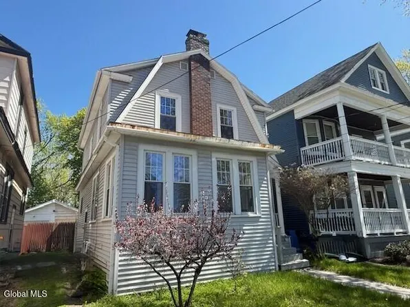 31 Woodlawn Avenue, Albany, NY 12208