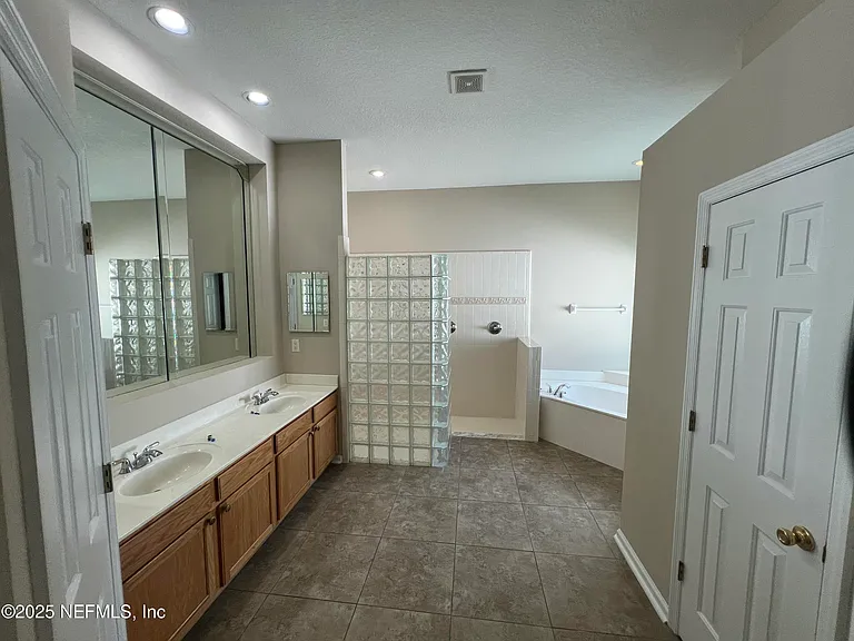 14561 Starbuck Springs Way — Photo 8