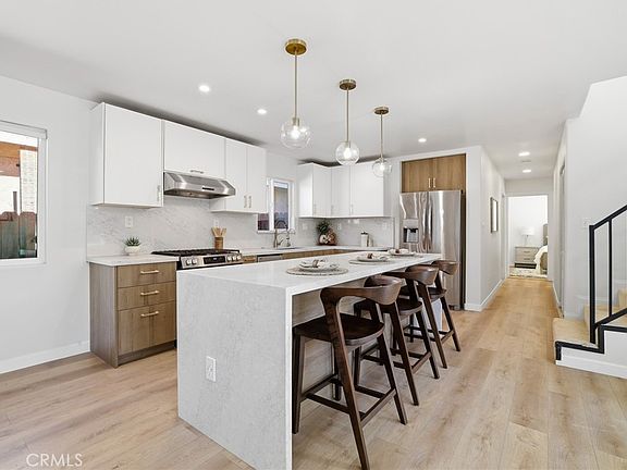 5th image of 3754 Mercury Ave