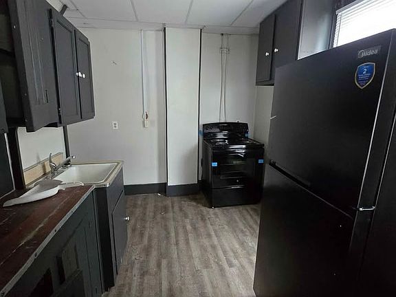 2nd image of 410 6th St #2520