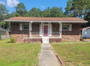 108 Crestwood Ln, Hamlet, NC 28345