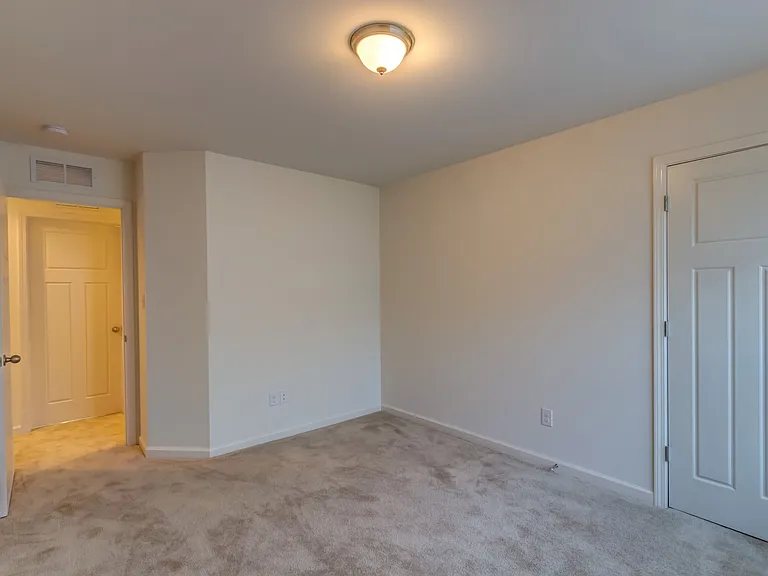 The Townhomes at Glasford Square — Photo 18