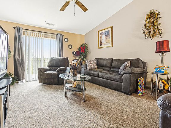 2nd image of 2221 Wittenham Pl Unit 2221
