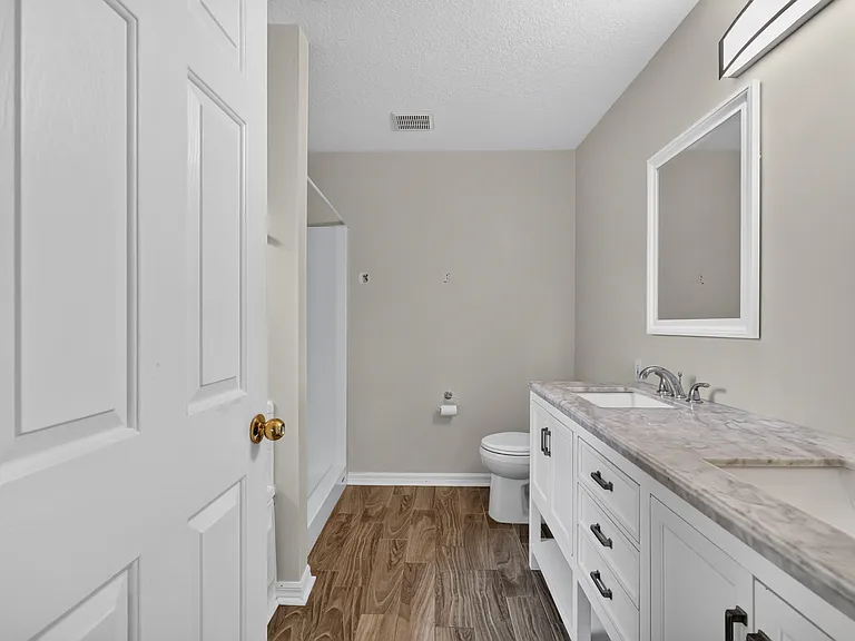 8038 SW 67th Rd — Photo 28