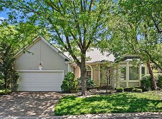 12623 Cedar St, Leawood, KS 66209
