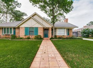 1207 Land Rush Dr, Arlington, TX 76012