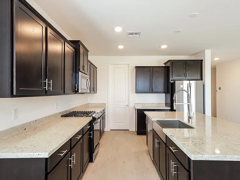 20192 W Palo Verde Dr — Photo 6