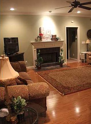 5th image of 137 Blackstone Ct