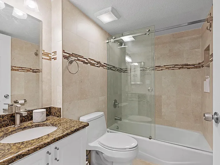 1801 N Flagler Dr #303 — Photo 11