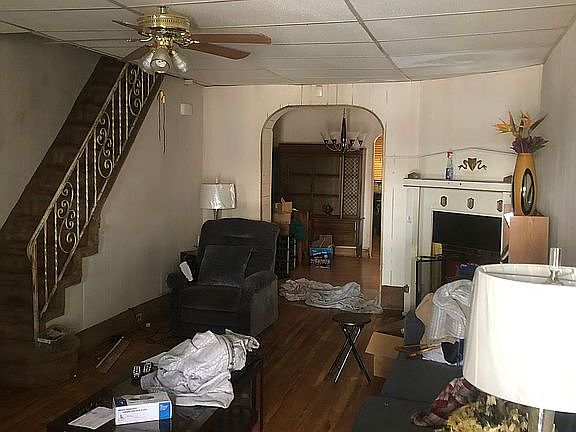 4th image of 5628 Catharine St