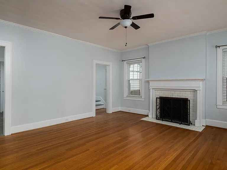 1378 Fontaine Rd — Photo 4