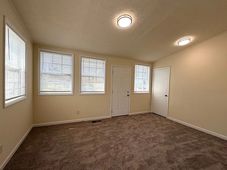 3093 Walton Ct #3093 — Photo 17