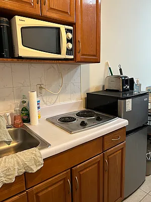 Rented by Bond New York | media 8