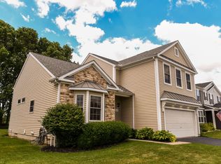 227 Dowler Dr, South Bloomfield, OH 43103
