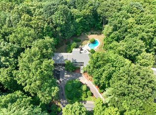 6 High Ledge Rd, Bloomfield, CT 06002