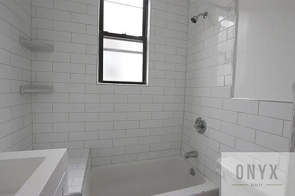 Rented by Onyx | media 17