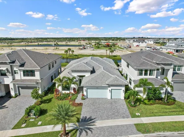 9949 Migration Pt, Palm Beach Gardens, FL 33412