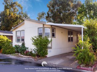 15 Via Rosal #15, Camarillo, CA 93012