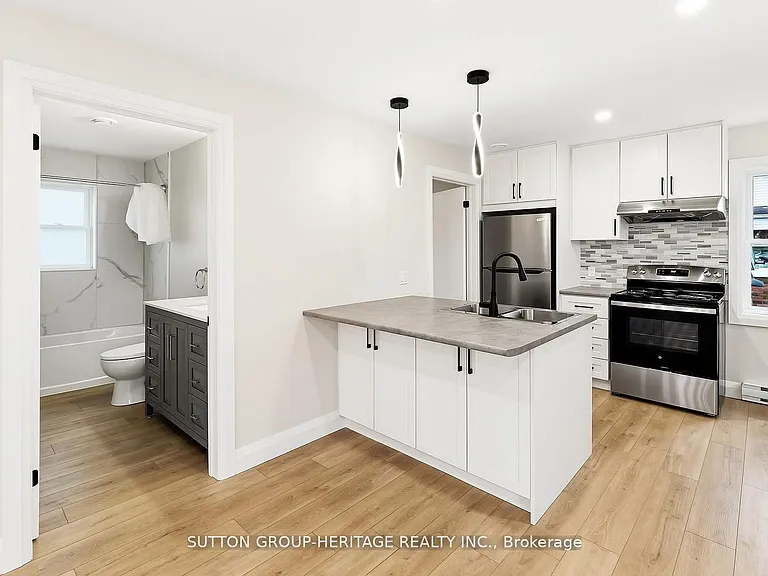 164 Dixon Dr #UPPER — Photo 11