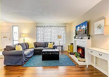 2125 S June Pl — Photo 4