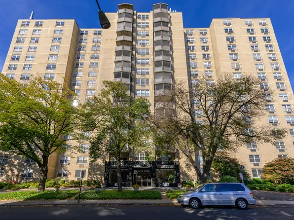 50 Glenbrook Road APT 2C, Stamford, CT 06902