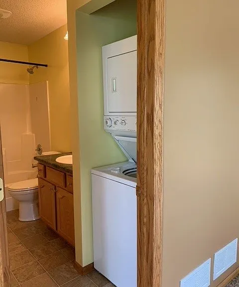 2528 Plum St — Photo 24