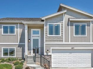 8515 Baker St, Omaha, NE 68122